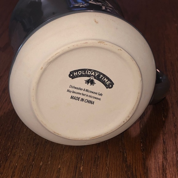 Holiday Time 🦌 White Reindeer Etched Porcelain Christmas Holiday Coffee Mug Cup - Picture 5 of 6